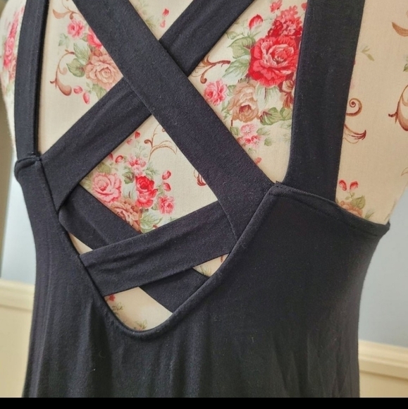 AMERICAN Eagle Women's Sleeveless Strappy Black Criss Cross Swing Mini Dress XS - Picture 7 of 10